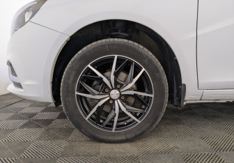 Подержанный автомобиль LADA (ВАЗ) Vesta Sedan 2021 года (12 фото)