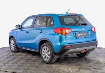 Подержанный автомобиль Suzuki Vitara 2016 года (7 фото)