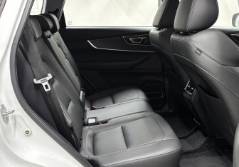 Подержанный автомобиль Chery Tiggo 8 2021 года (10 фото)