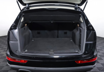 Подержанный автомобиль Audi Q5 2012 года (9 фото)