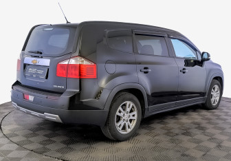 Подержанный автомобиль Chevrolet Orlando 2014 года (5 фото)