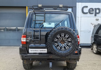 Подержанный автомобиль УАЗ Patriot 2015 года (6 фото)