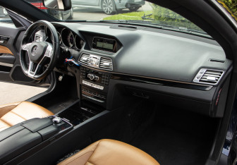 Подержанный автомобиль Volvo V50 2008 года (7 фото)
