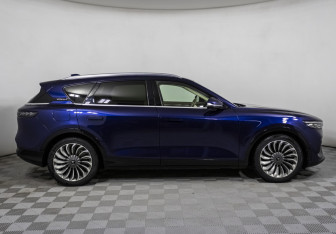 Подержанный автомобиль Voyah Free 2023 года (4 фото)