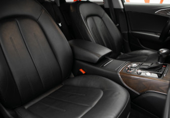 Подержанный автомобиль Audi A6 allroad 2014 года (33 фото)