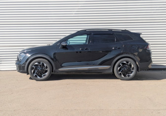 Подержанный автомобиль Kia Sportage 2023 года (8 фото)