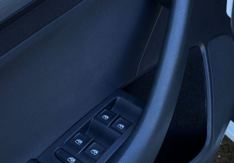 Подержанный автомобиль Skoda Rapid Liftback 2019 года (18 фото)