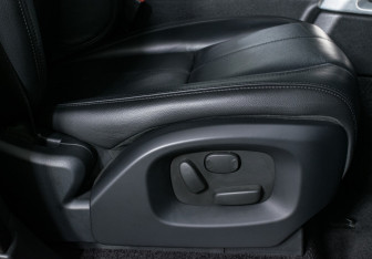 Подержанный автомобиль Land Rover Range Rover 2014 года (20 фото)