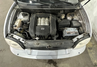 Подержанный автомобиль Hyundai Santa Fe 2008 года (9 фото)