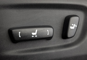 Подержанный автомобиль Toyota Land Cruiser Prado 2021 года (24 фото)