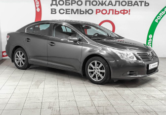 Подержанный автомобиль Toyota Avensis Sedan 2011 года (3 фото)