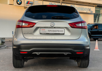 Подержанный автомобиль Nissan Qashqai 2018 года (6 фото)