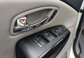 Подержанный автомобиль Kia Carnival 2018 года (21 фото)