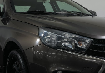 Подержанный автомобиль LADA (ВАЗ) Vesta Sedan 2018 года (18 фото)