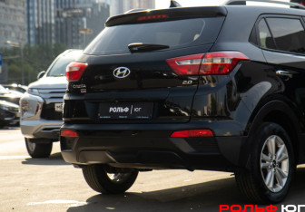 Подержанный автомобиль Hyundai Creta 2018 года (13 фото)