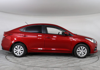 Подержанный автомобиль Hyundai Solaris Sedan 2017 года (4 фото)