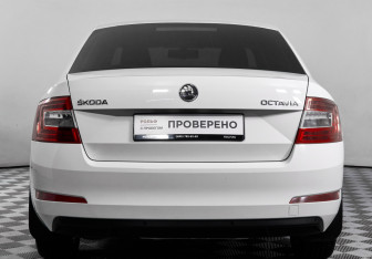 Подержанный автомобиль Skoda Octavia Liftback 2013 года (6 фото)