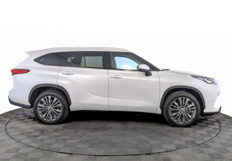 Новый Toyota Highlander 2026 (4 фото)