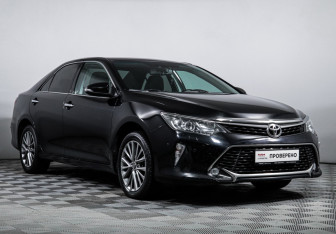 Подержанный автомобиль Toyota Camry Sedan 2017 года (3 фото)