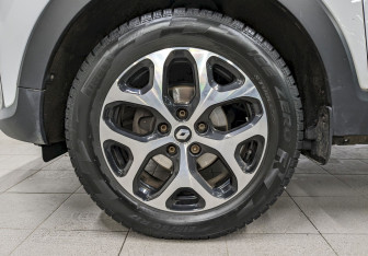 Подержанный автомобиль Renault Kaptur 2020 года (17 фото)