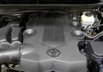 Подержанный автомобиль Toyota Land Cruiser Prado 2013 года (9 фото)