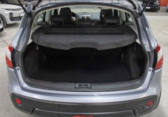 Подержанный автомобиль Nissan Qashqai 2012 года (10 фото)