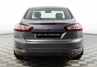 Подержанный автомобиль Ford Mondeo Sedan 2013 года (4 фото)