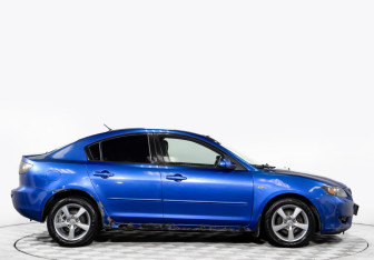 Подержанный автомобиль Mazda 3 Sedan 2005 года (3 фото)