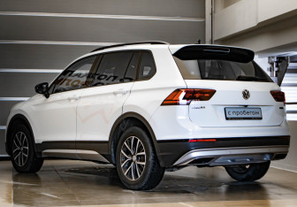 Подержанный автомобиль Volkswagen Tiguan 2019 года (6 фото)