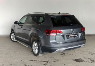 Подержанный автомобиль Volkswagen Teramont 2018 года (4 фото)
