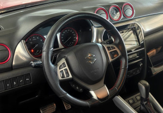 Подержанный автомобиль Suzuki Vitara 2016 года (12 фото)