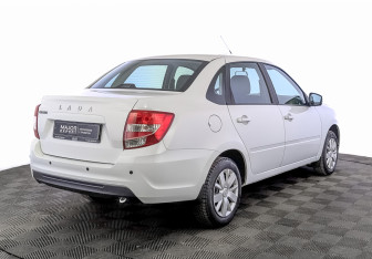 Подержанный автомобиль LADA (ВАЗ) Granta Sedan 2023 года (5 фото)