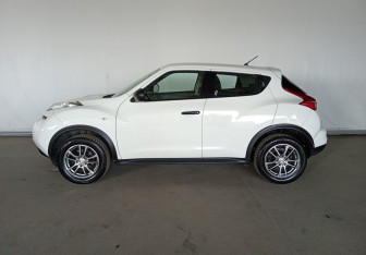 Подержанный автомобиль Nissan Juke 2014 года (8 фото)
