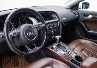 Подержанный автомобиль Audi A5 Liftback 2012 года (9 фото)