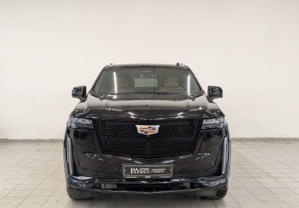 Подержанный автомобиль Cadillac Escalade Suv 2022 года (2 фото)