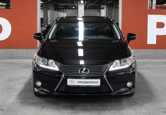 Подержанный автомобиль Lexus ES 2014 года (2 фото)