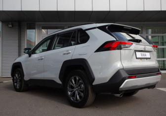 Новый Toyota RAV4 2025 (7 фото)