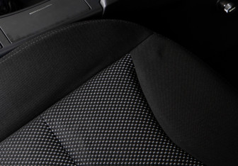 Подержанный автомобиль Citroen C4 Sedan 2013 года (17 фото)