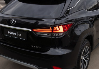 Подержанный автомобиль Omoda C5 2024 года (23 фото)