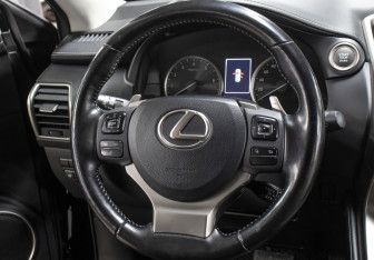 Подержанный автомобиль Lexus NX 2020 года (17 фото)