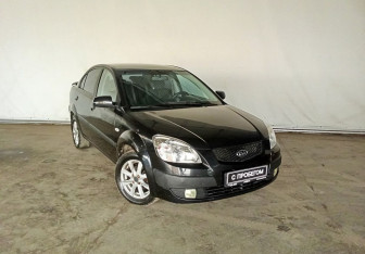 Подержанный автомобиль Kia Rio Sedan 2007 года (3 фото)