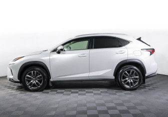 Подержанный автомобиль Lexus NX 2019 года (8 фото)