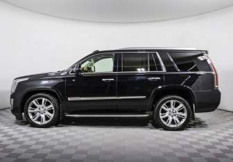 Подержанный автомобиль Cadillac Escalade Suv 2016 года (8 фото)