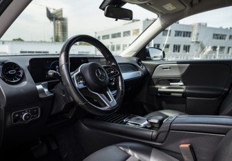 Подержанный автомобиль Mercedes-Benz GLB 2020 года (9 фото)