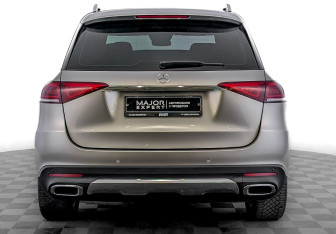 Подержанный автомобиль Mercedes-Benz GLE 2020 года (6 фото)