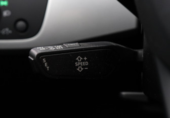 Подержанный автомобиль Audi A4 Sedan 2018 года (12 фото)