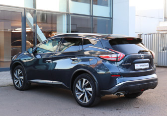 Подержанный автомобиль Nissan Murano Suv 2019 года (6 фото)