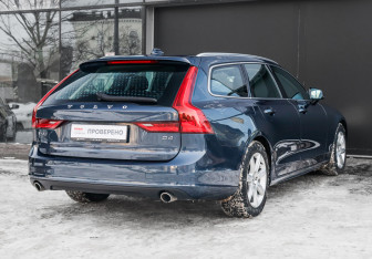 Подержанный автомобиль Volvo V90 2020 года (4 фото)