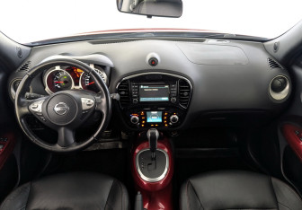 Подержанный автомобиль Nissan Juke 2013 года (24 фото)