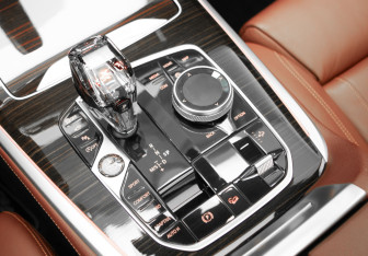 Подержанный автомобиль BMW X7 2019 года (18 фото)